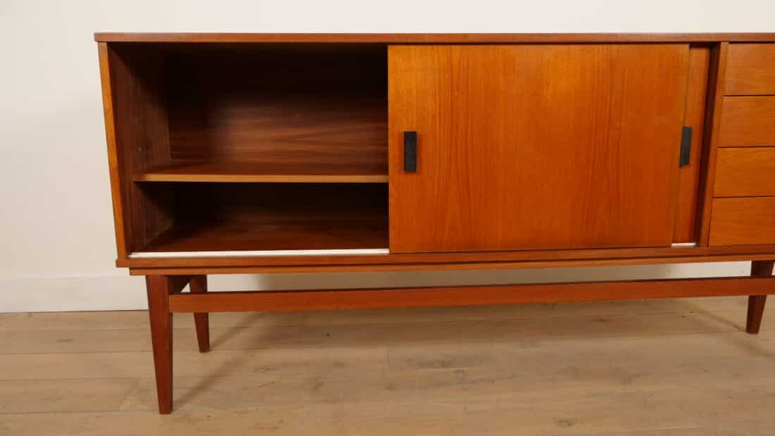 Vintage Dressoir Teak 190 Cm Zwarte Details Vintage Dressoir Teak 190 Cm Zwarte Details
