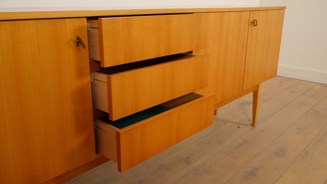 Trp Post Container Data Trp Post Id 27708 Vintage Dressoir Perenhout 199 Cm Strak Design Trp Post Container