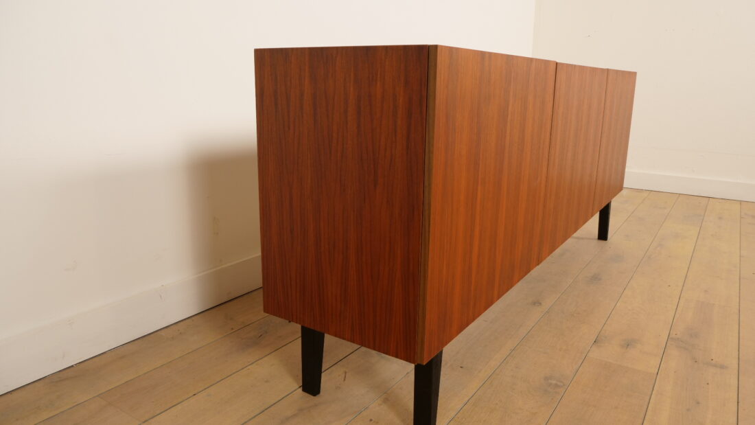 Trp Post Container Data Trp Post Id 27723 Vintage Dressoir Greeploos 199 Cm Trp Post Container