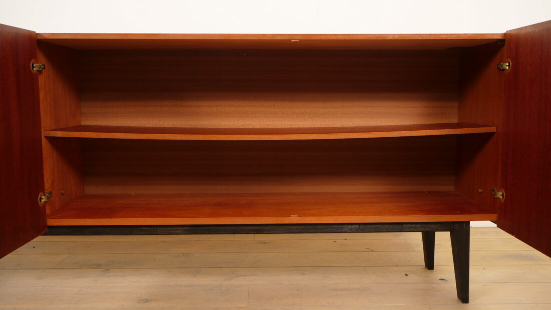 Trp Post Container Data Trp Post Id 27723 Vintage Dressoir Greeploos 199 Cm Trp Post Container