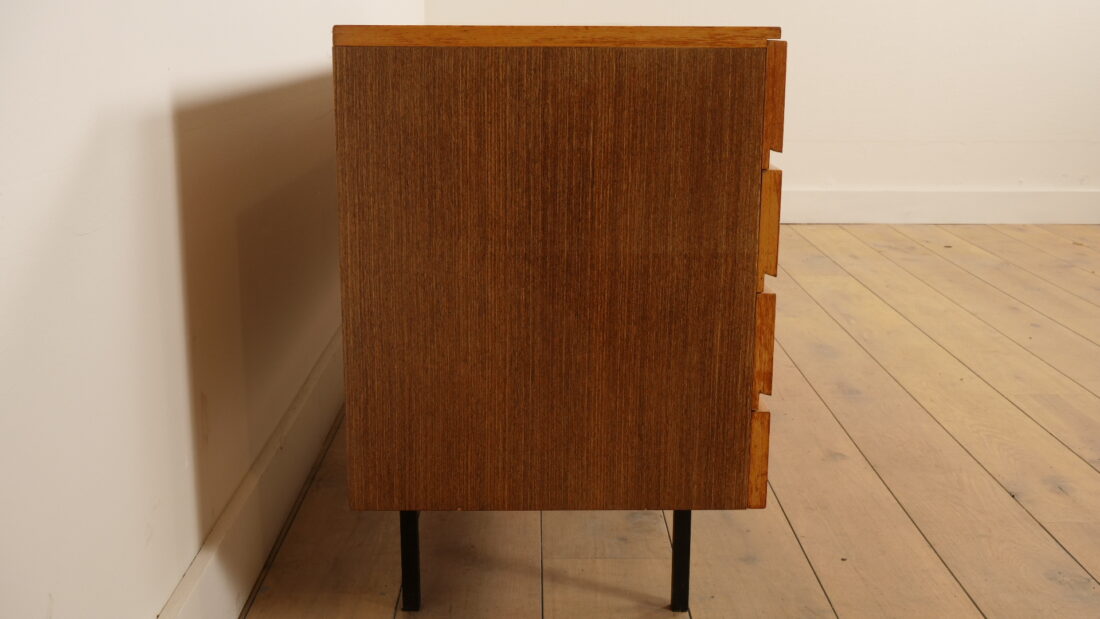 Trp Post Container Data Trp Post Id 27754 Vintage Dressoir Mid Century Modern Zwarte Details 177 Cm Trp Post Container