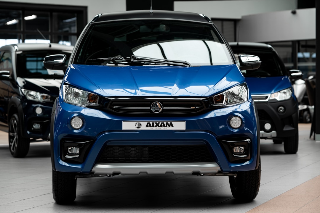 Aixam Crossover Premium Emotion 2023 Brommobiel Nieuw Saffierblauw Metallic