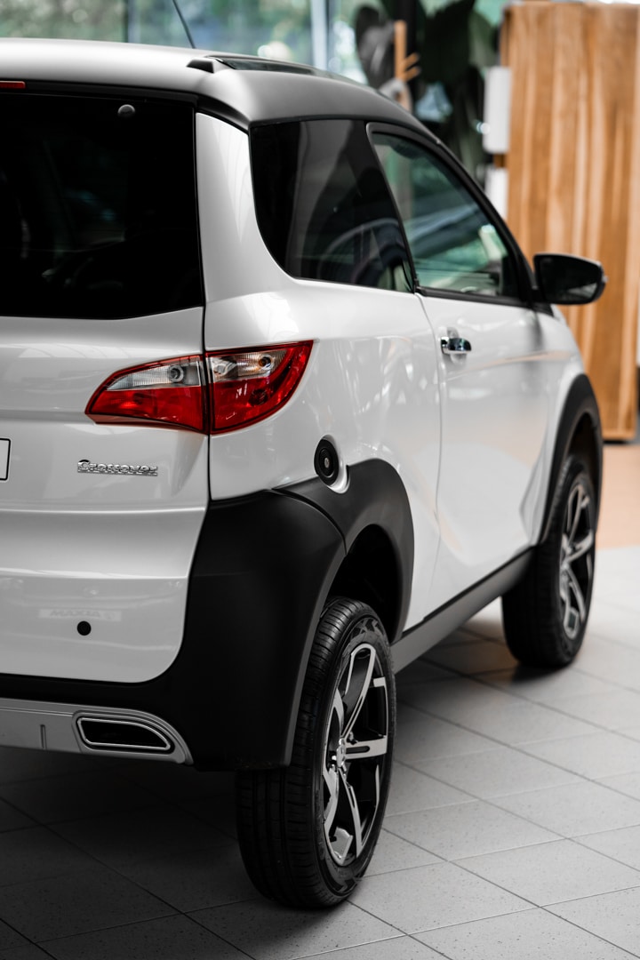 Aixam Crossover Premium Emotion 2023 Brommobiel Nieuw Parelmoerwit Metallic