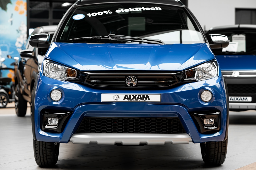 Aixam Ecrossover Premium 48v 2022 Emotion Brommobiel Occasion Saffier Blauw 100 Elektrisch