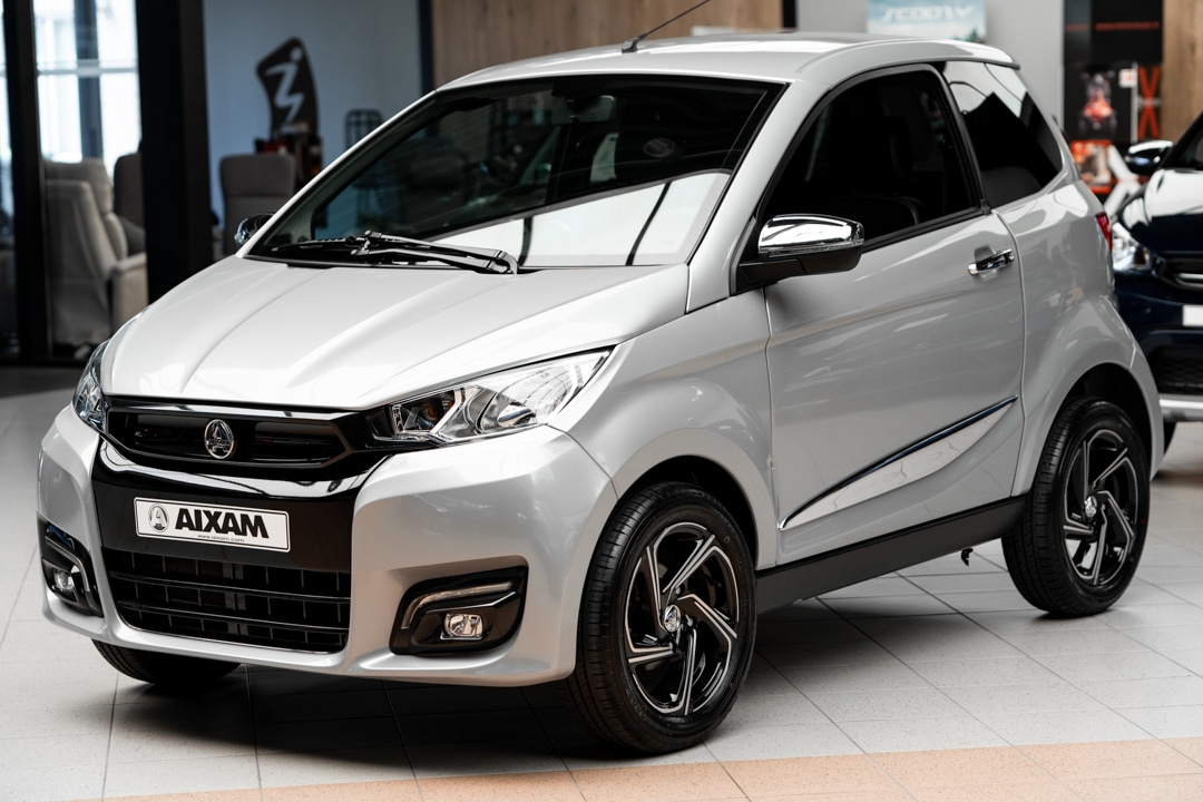 Aixam City Premium Emotion 2021 Brommobiel Occasion Zilver Metallic