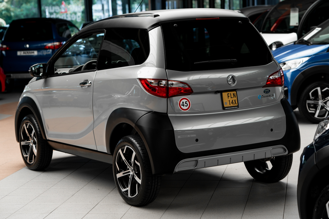 Aixam Ecrossover Premium 2022 Brommobiel Occasion Grijs 100 Elektrisch