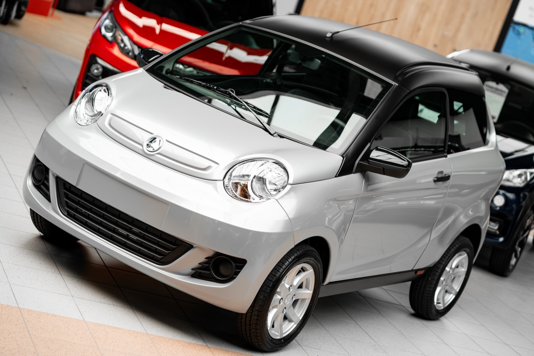 Aixam Minauto Cross 2023 Brommobiel Nieuw Grijs Metallic