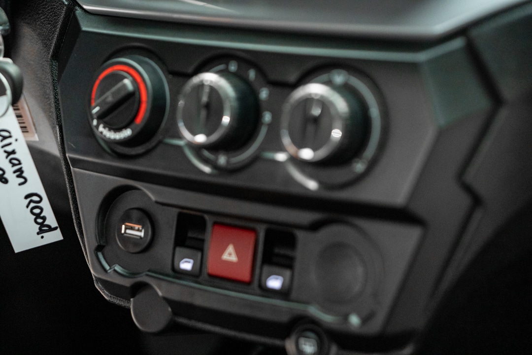 Aixam Ecoupe Premium 2022 Brommobiel Occasion Parelmoer Rood 100 Elektrisch