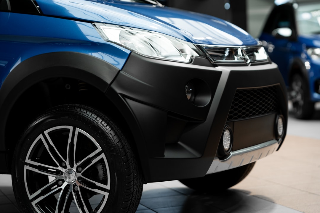 Aixam Crossover Premium Sensation 2019 Brommobiel Occasion Saffierblauw Metallic