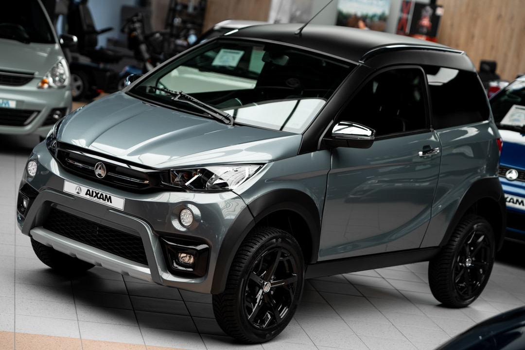 Aixam Crossover Premium Emotion 2021 Brommobiel Occasion Titaniumgrijs Metallic