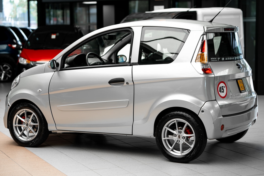 Microcar M Go 2 Progress 2013 Brommobiel Occasion Zilvergrijs Metallic