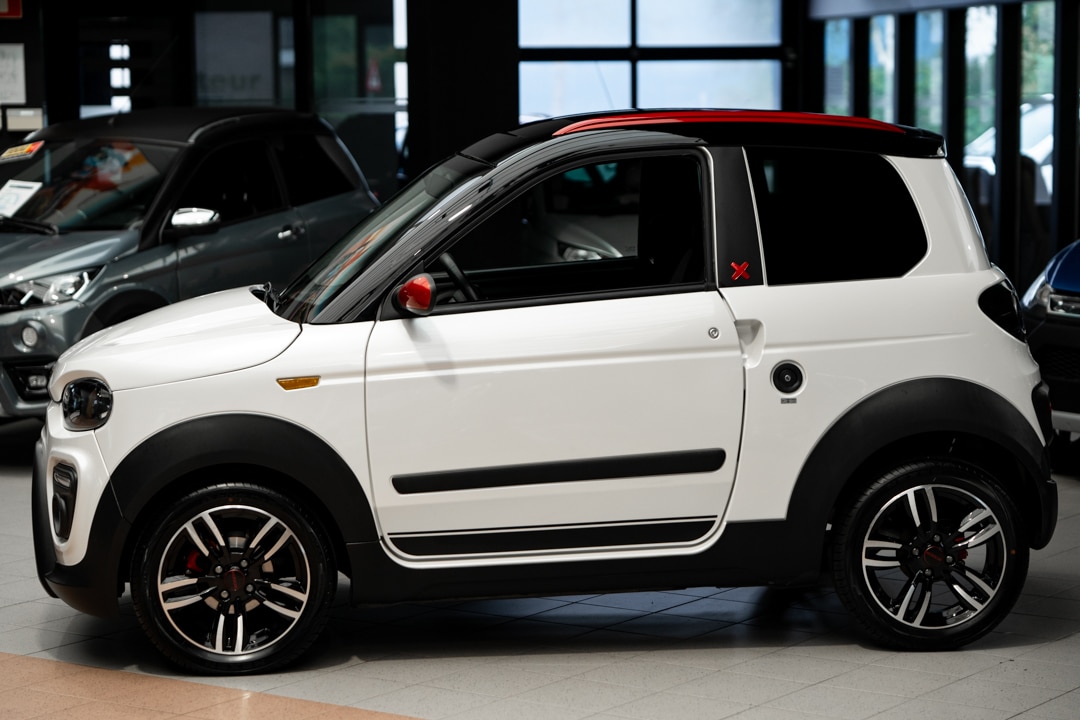 Microcar M Go 6 X Dci 2020 Brommobiel Occasion Parelmoerwit Metallic 1ste Eigenaar
