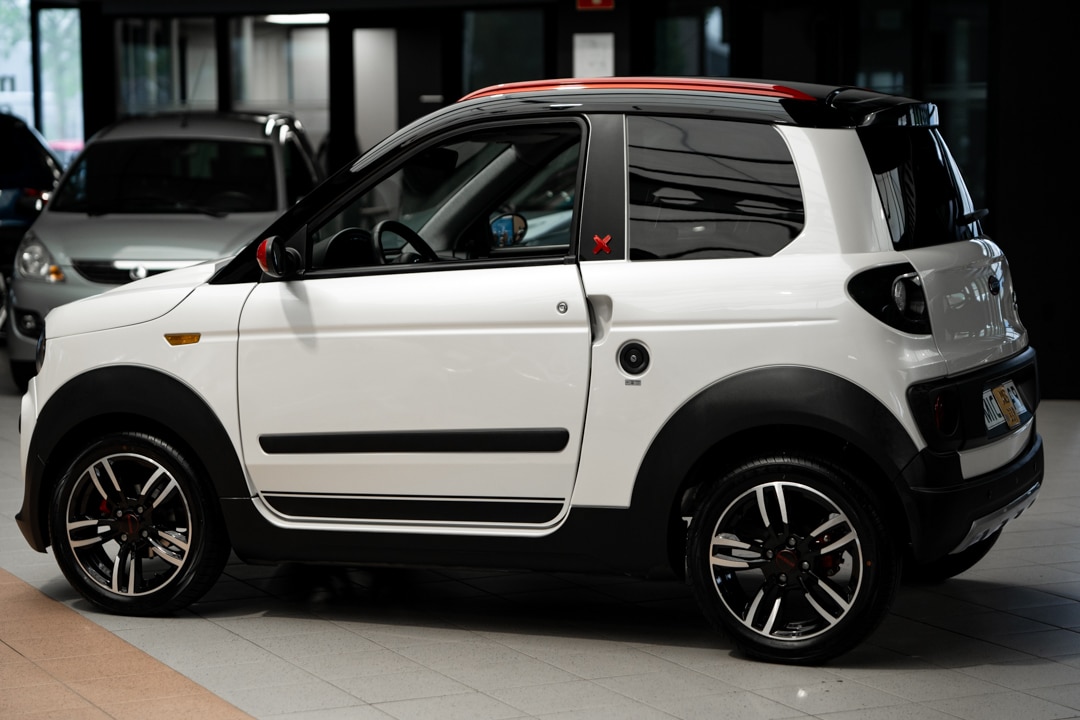 Microcar M Go 6 X Dci 2020 Brommobiel Occasion Parelmoerwit Metallic 1ste Eigenaar