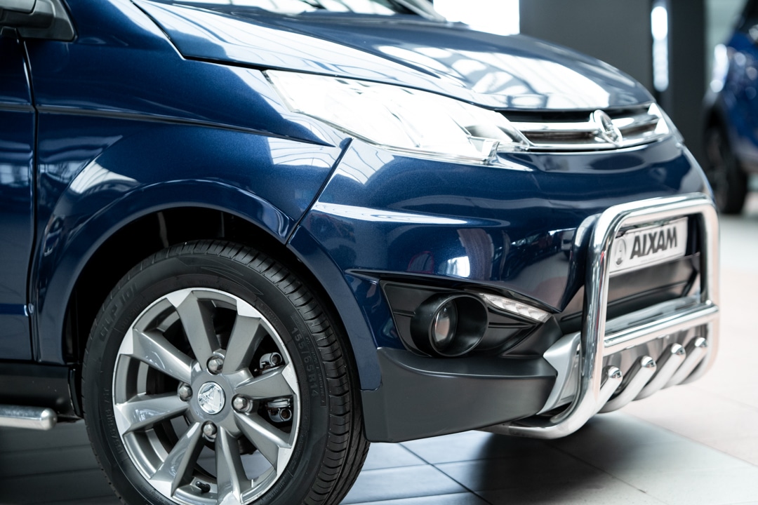 Aixam Crossover Premium 2014 Brommobiel Occasion Marineblauw Metallic Airco