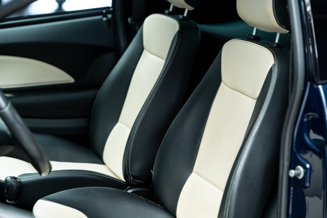 Aixam Crossover Premium 2014 Brommobiel Occasion Marineblauw Metallic Airco