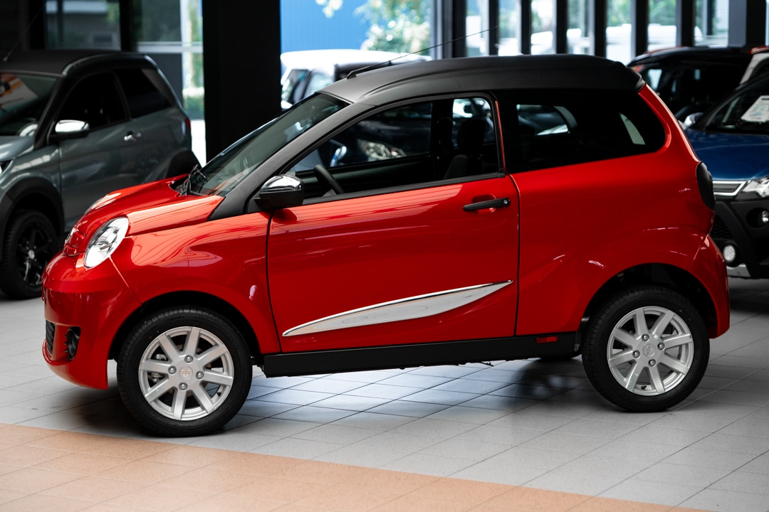 Aixam Minauto Cross 2023 Brommobiel Nieuw Parelmoer Rood