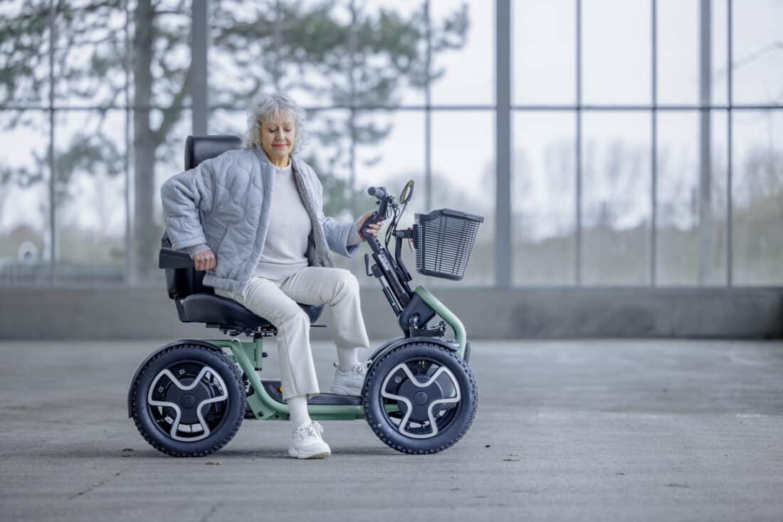 Sterling S800 By Scoozy Scootmobiel