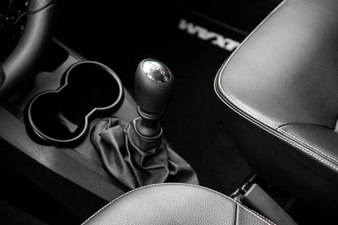 Aixam Crossover Premium Emotion 2022 Brommobiel Occasion Saffierblauw Metallic