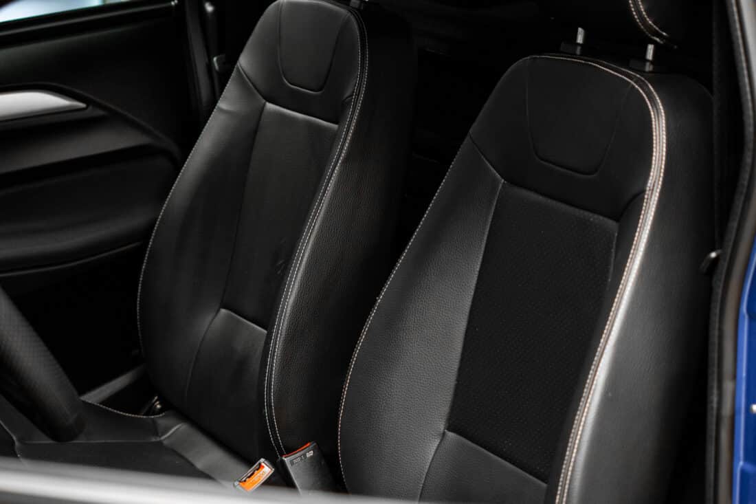 Aixam Crossover Premium Emotion 2022 Brommobiel Occasion Saffierblauw Metallic