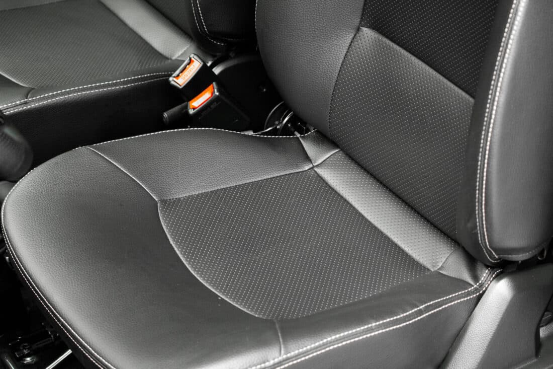 Aixam Crossover Premium Ambition 12 2024 Brommobiel Occasion Mallardblauw Metallic