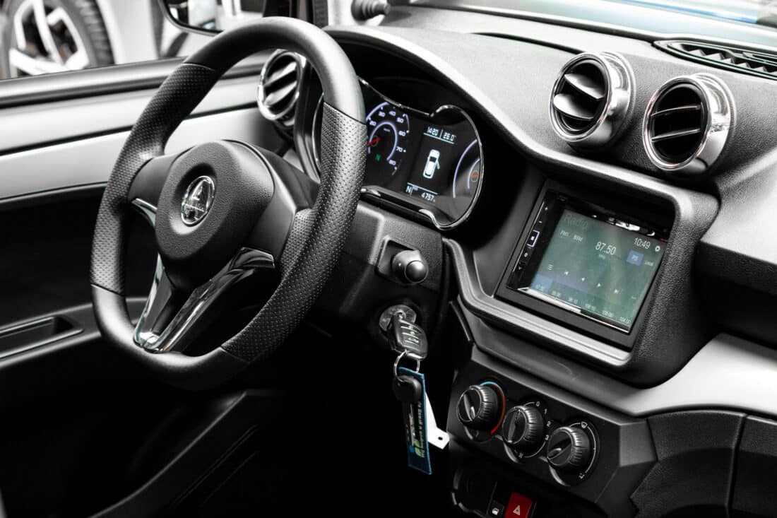 Aixam Crossover Premium Emotion 2023 Brommobiel Occasion Saffierblauw Metallic