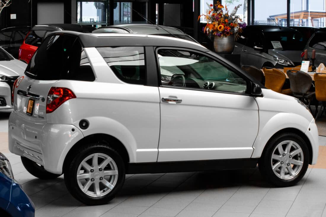 Aixam Crossline Premium 2011 Brommobiel Occasion Parelmoerwit Metallic