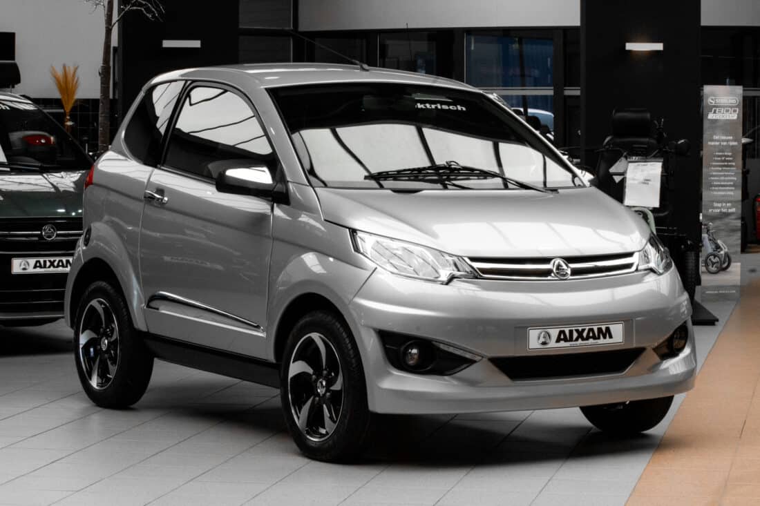 Aixam City Premium Vision 2 2017 Brommobiel Occasion Zilvergrijs Metallic