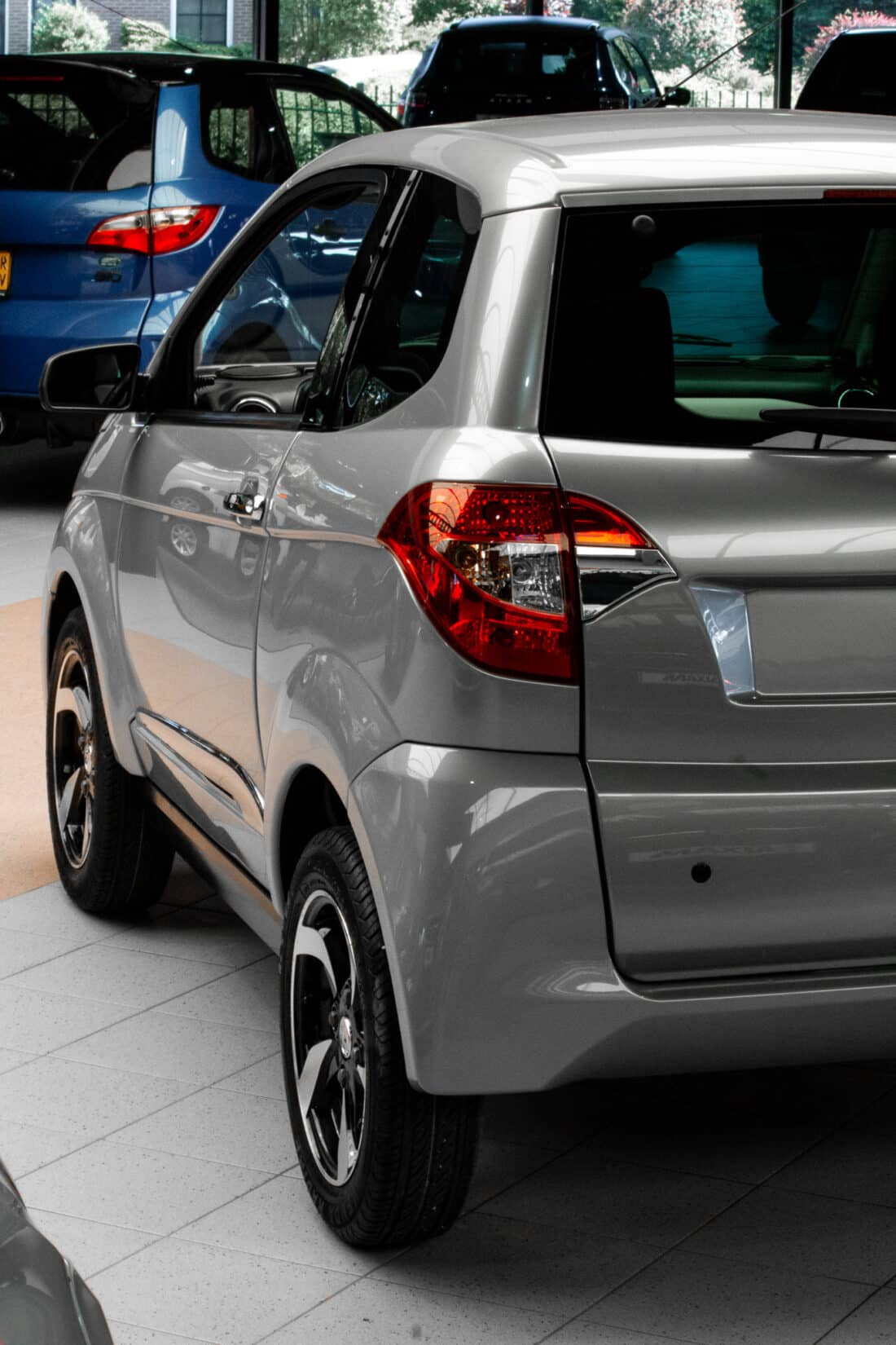 Aixam City Premium Vision 2 2017 Brommobiel Occasion Zilvergrijs Metallic