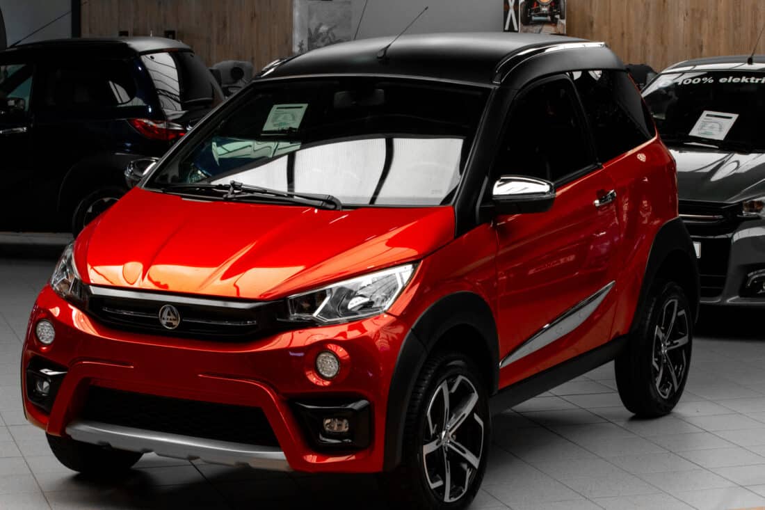 Aixam Crossover Premium Emotion 2021 Brommobiel Occasion Parelmoerrood Metallic
