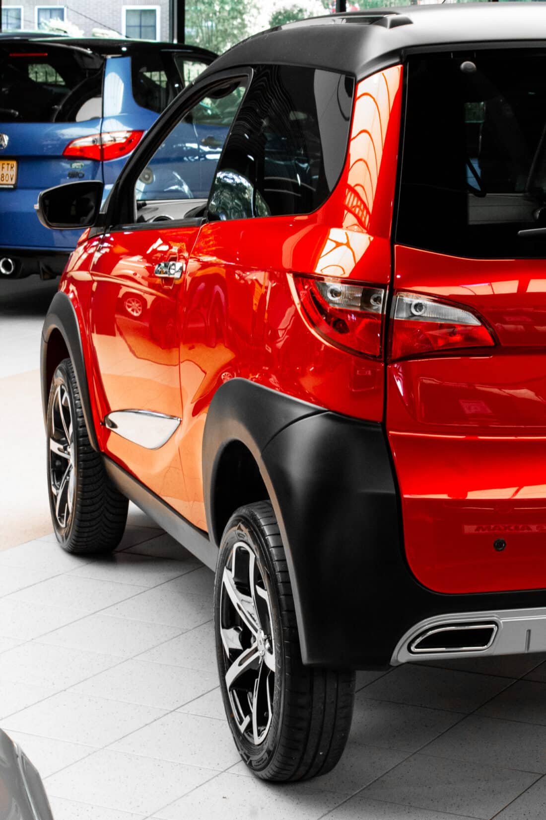 Aixam Crossover Premium Emotion 2021 Brommobiel Occasion Parelmoerrood Metallic