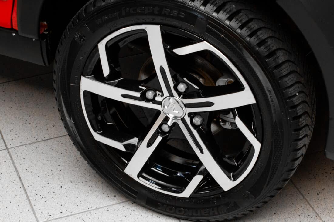 Aixam Crossover Premium Emotion 2021 Brommobiel Occasion Parelmoerrood Metallic