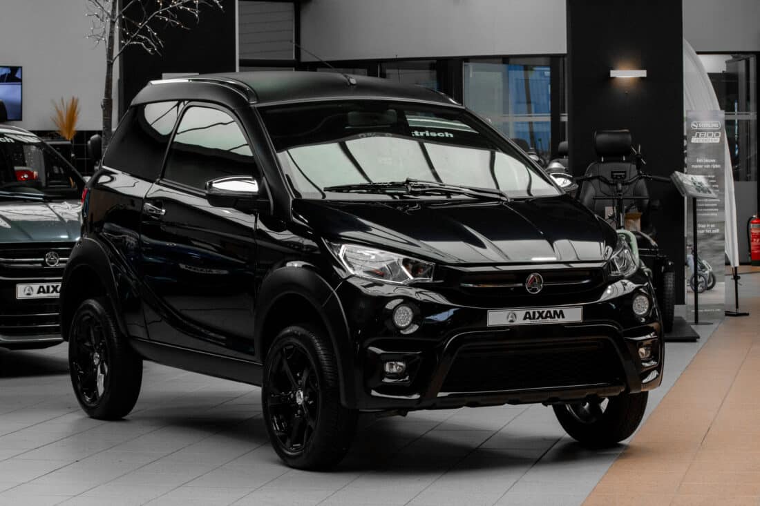 Aixam Crossover Premium Emotion 2023 Brommobiel Occasion Zwart Metallic