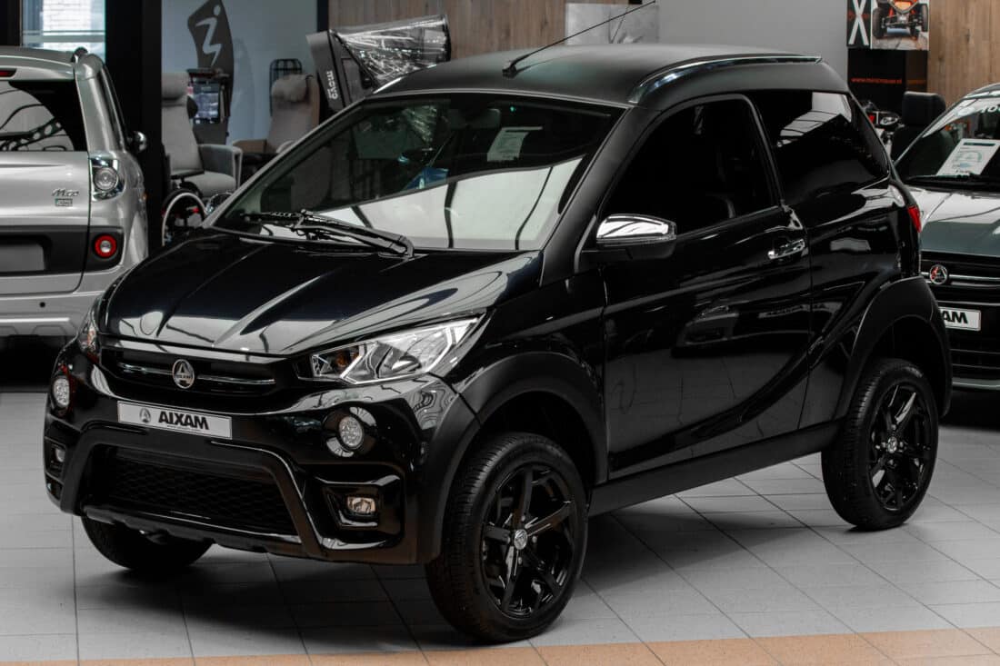 Aixam Crossover Premium Emotion 2023 Brommobiel Occasion Zwart Metallic