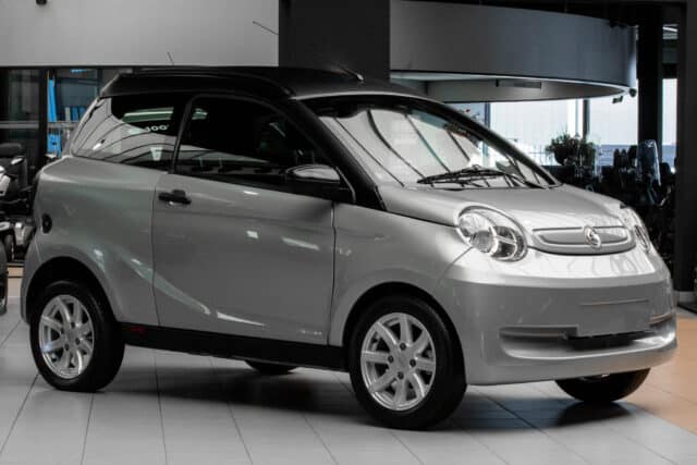 Aixam Minauto Cross 2021 Brommobiel Occasion Zilvergrijs Metallic