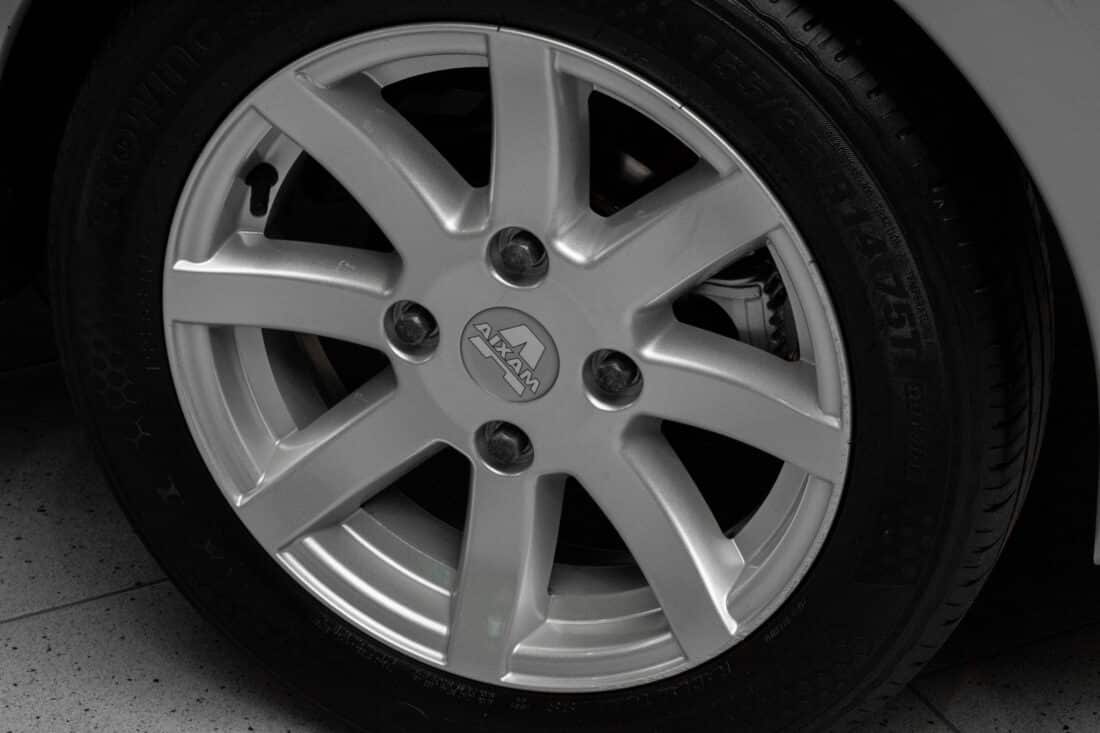 Aixam Minauto Cross 2021 Brommobiel Occasion Zilvergrijs Metallic