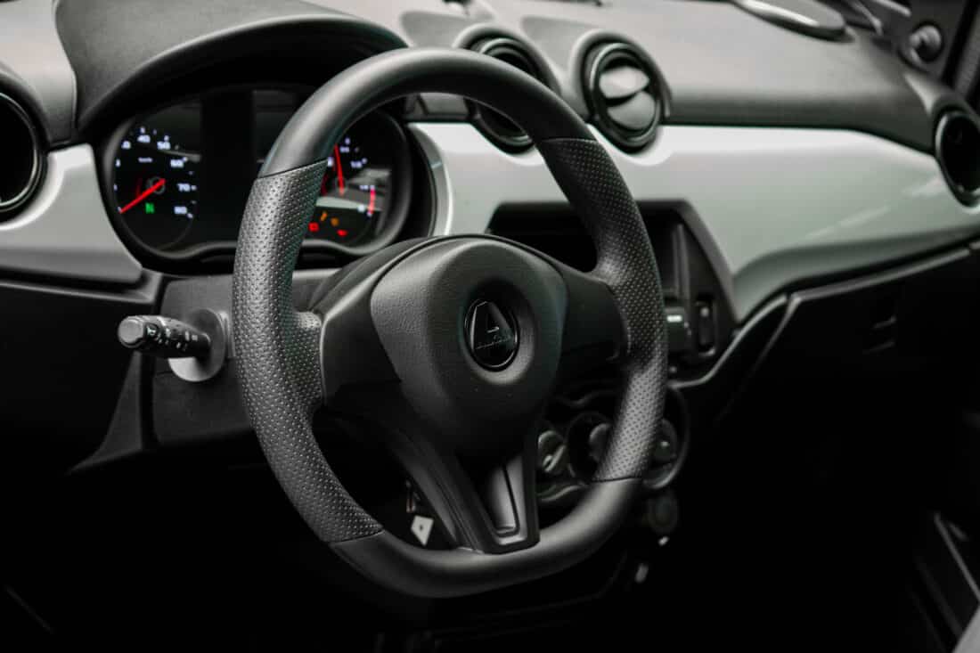 Aixam Minauto Cross 2021 Brommobiel Occasion Zilvergrijs Metallic