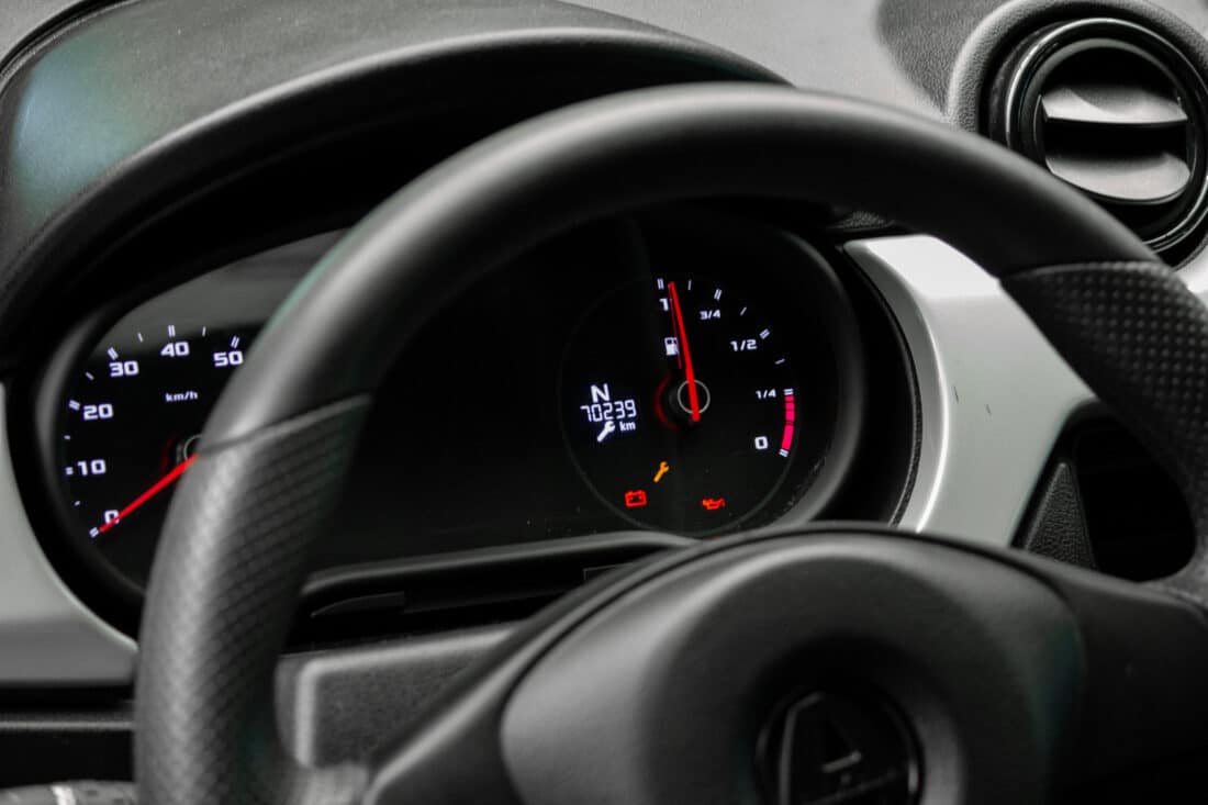Aixam Minauto Cross 2021 Brommobiel Occasion Zilvergrijs Metallic