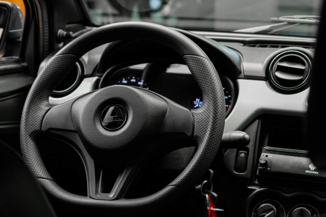 Aixam Minauto Cross 2021 Brommobiel Occasion Zilvergrijs Metallic