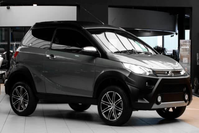 Aixam Crossover Premium Sensation 2019 Brommobiel Occasion Titaniumgrijs Metallic