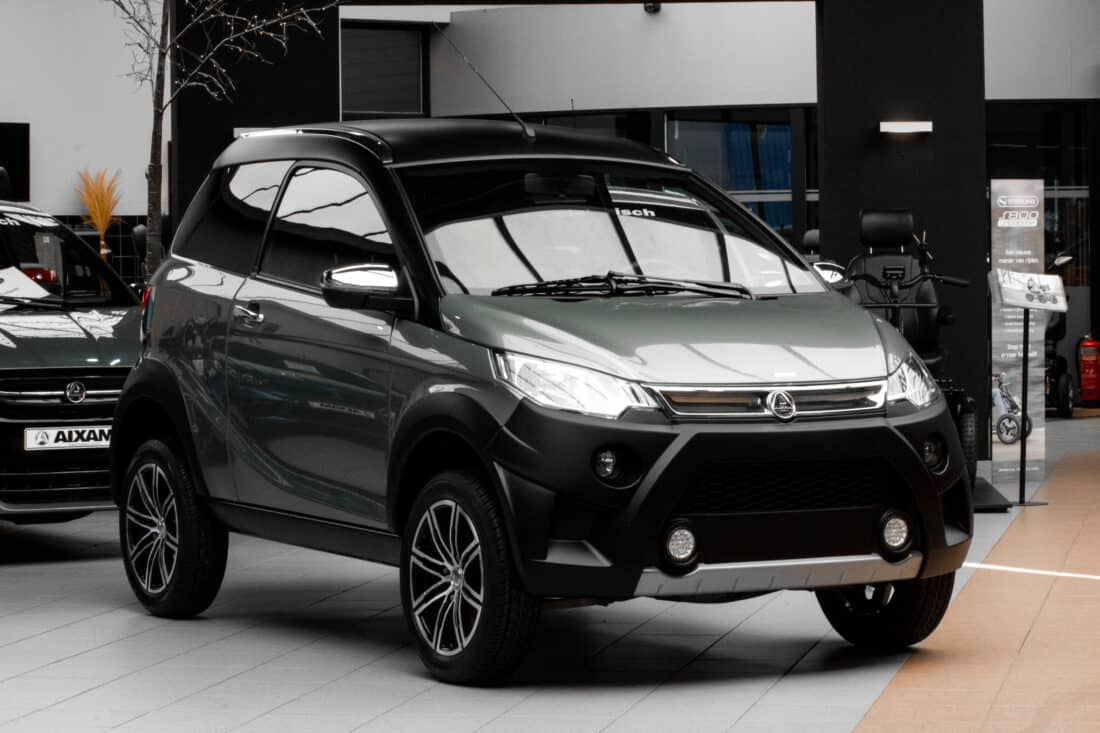 Aixam Crossover Premium Sensation 2019 Brommobiel Occasion Titaniumgrijs Metallic