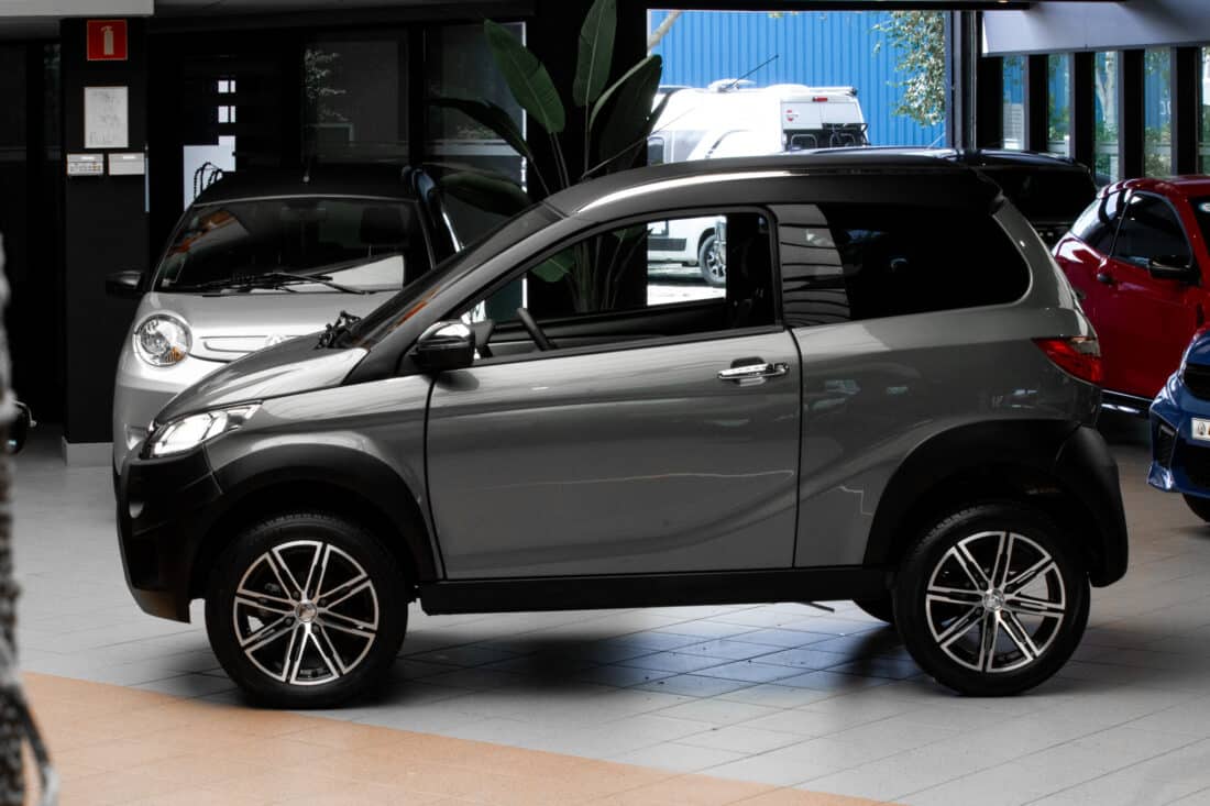 Aixam Crossover Premium Sensation 2019 Brommobiel Occasion Titaniumgrijs Metallic
