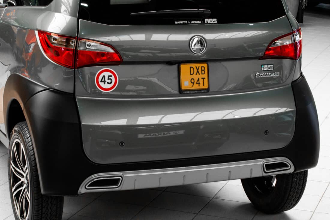 Aixam Crossover Premium Sensation 2019 Brommobiel Occasion Titaniumgrijs Metallic
