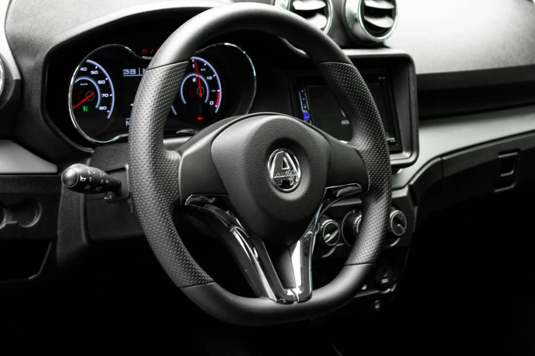 Aixam Crossover Premium Sensation 2019 Brommobiel Occasion Titaniumgrijs Metallic