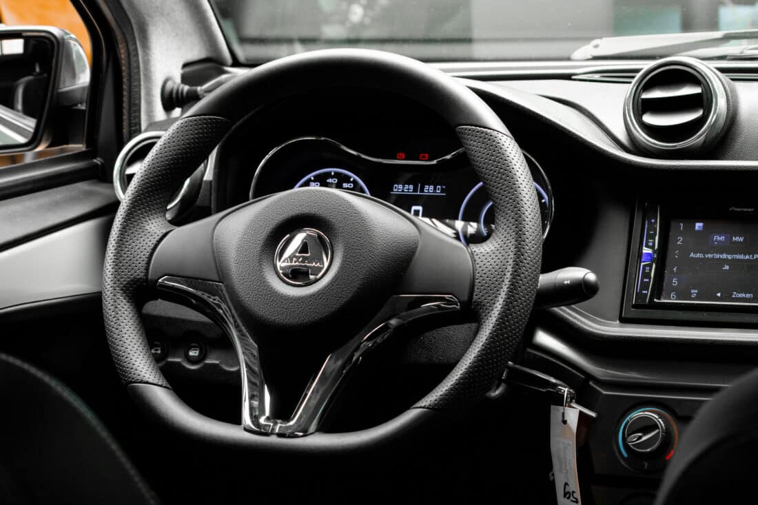 Aixam Crossover Premium Sensation 2019 Brommobiel Occasion Titaniumgrijs Metallic