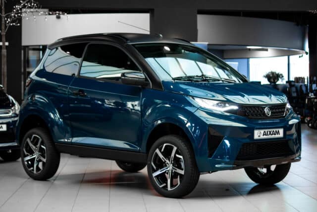 Aixam Crossover Premium Ambition E5 2025 Brommobiel Mallard Blauw