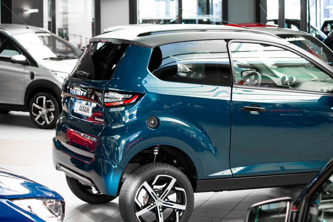 Aixam Crossover Premium Ambition E5 2025 Brommobiel Mallard Blauw