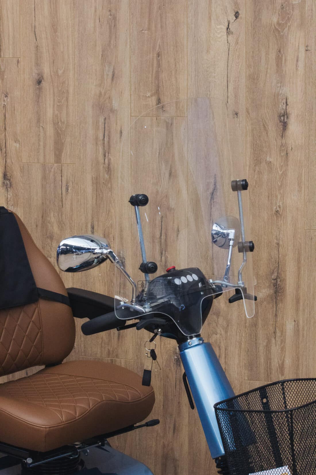 Life Amp Mobility Solo 4 Blue Diamond