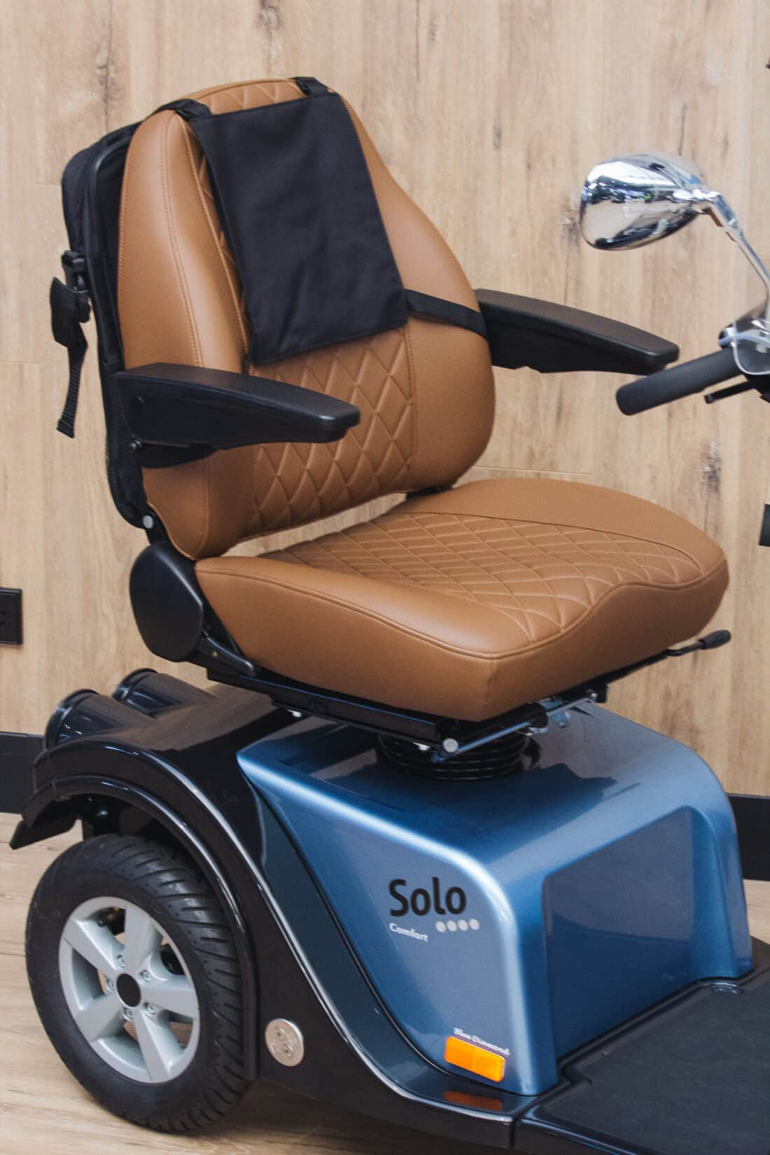 Life Amp Mobility Solo 4 Blue Diamond
