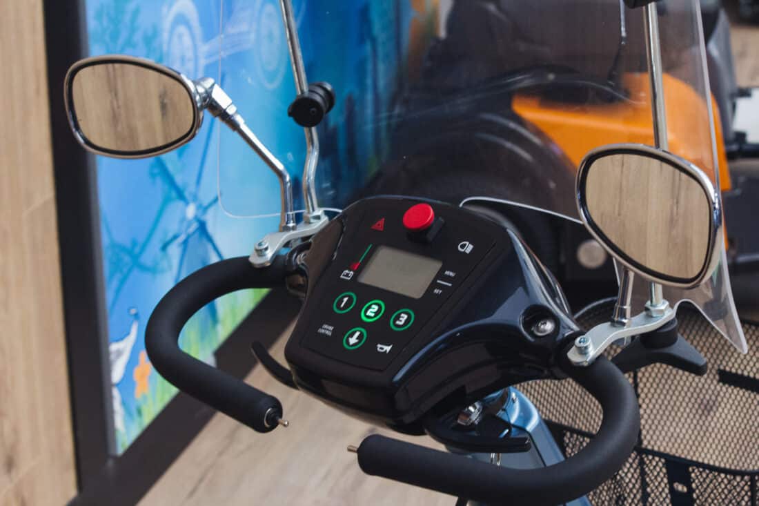 Life Amp Mobility Solo 4 Blue Diamond