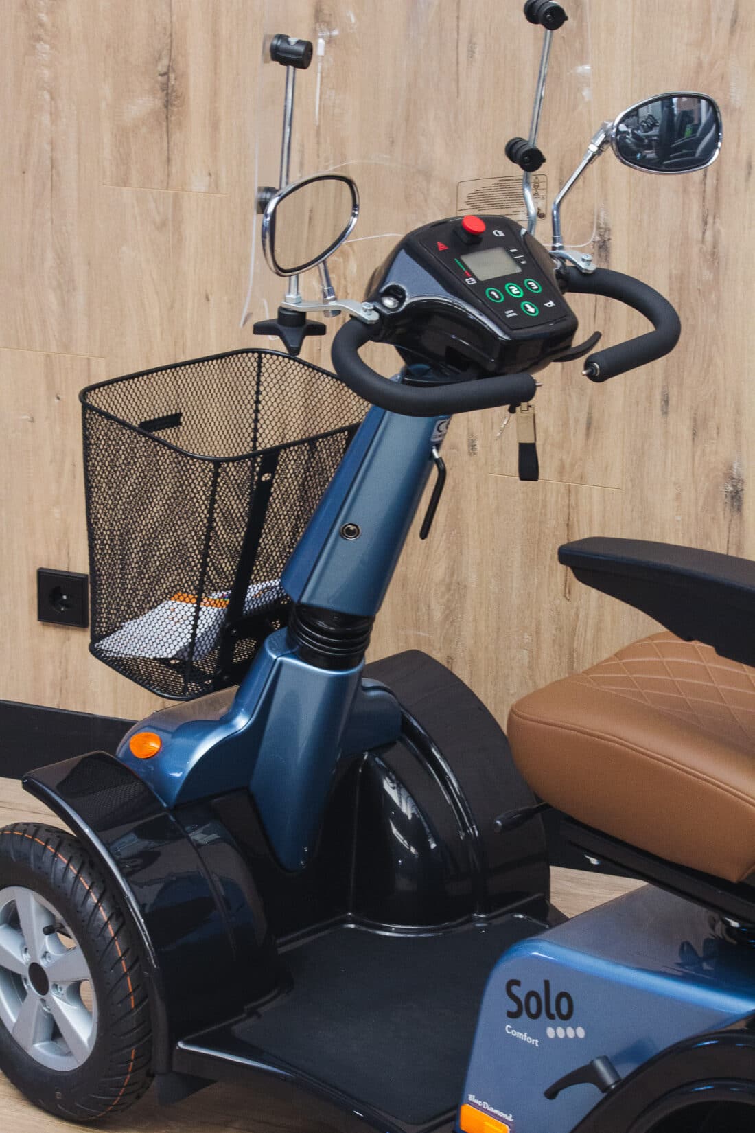 Life Amp Mobility Solo 4 Blue Diamond